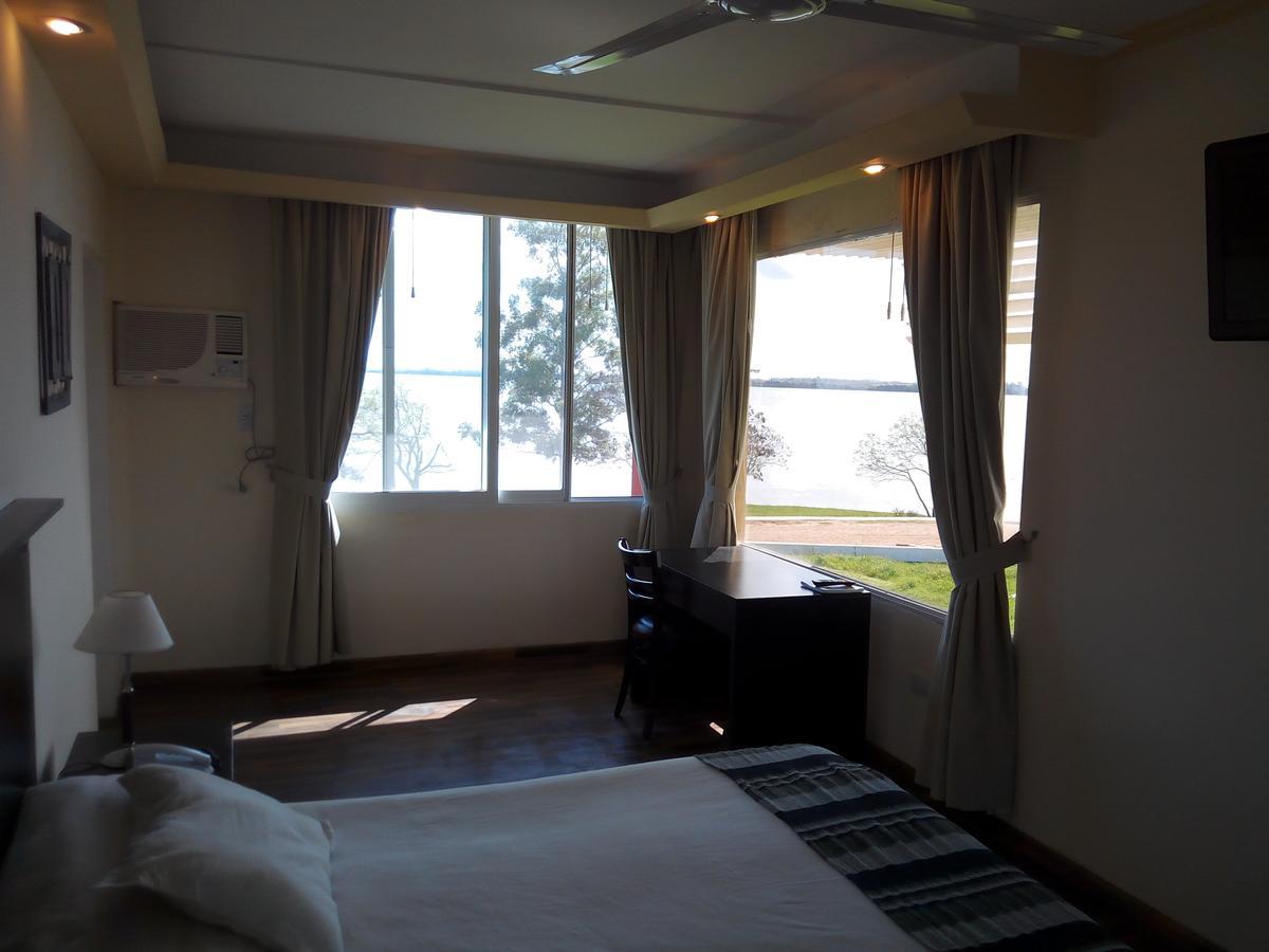 Manantiales Hotel De Turismo มอนเต กาเซรอส ภายนอก รูปภาพ