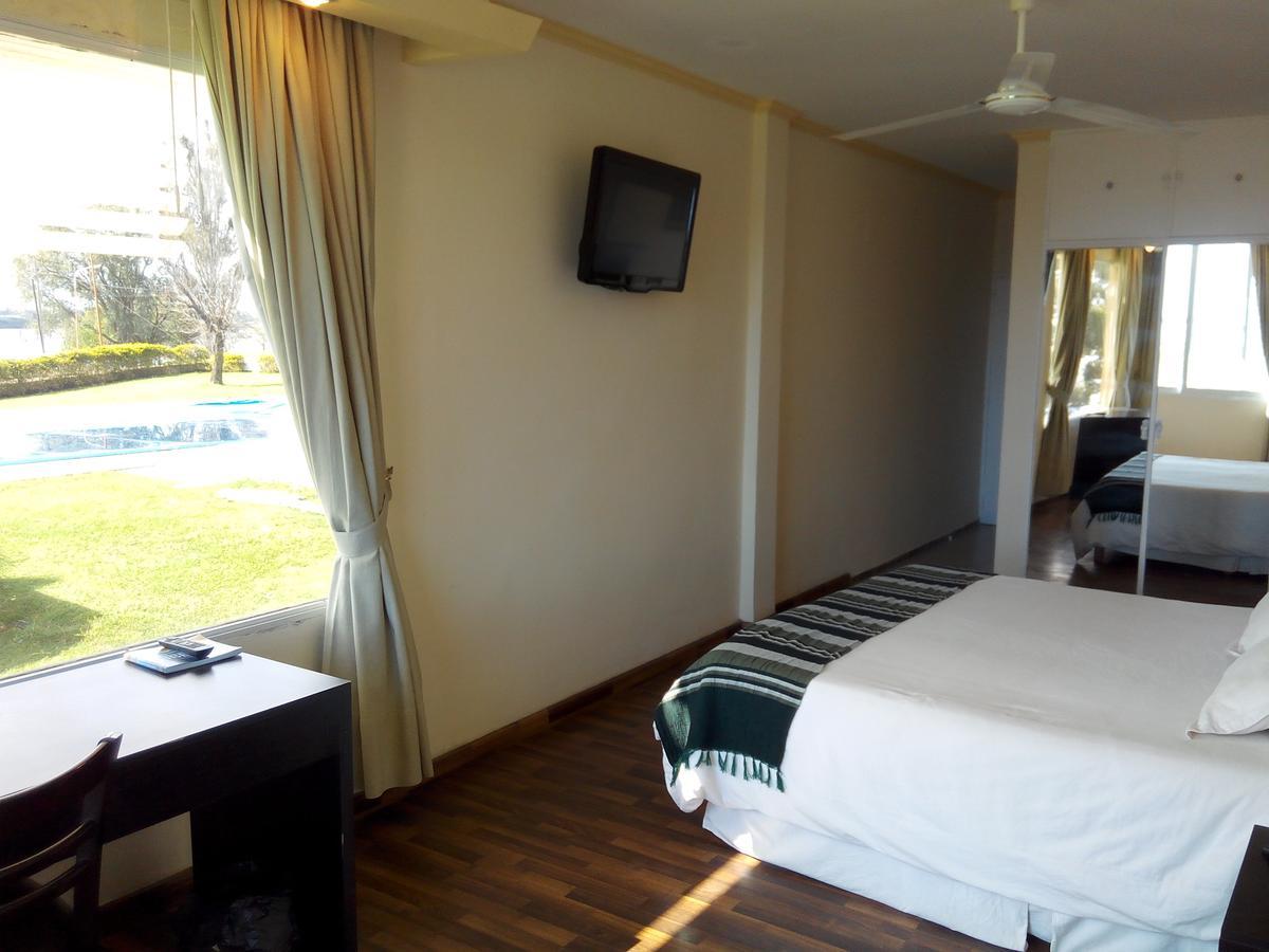 Manantiales Hotel De Turismo มอนเต กาเซรอส ภายนอก รูปภาพ