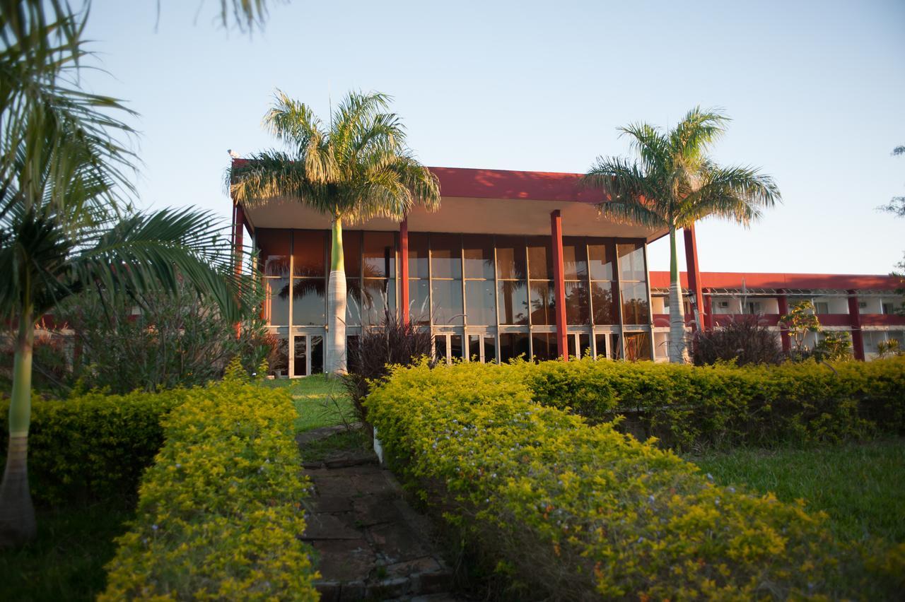 Manantiales Hotel De Turismo มอนเต กาเซรอส ภายนอก รูปภาพ